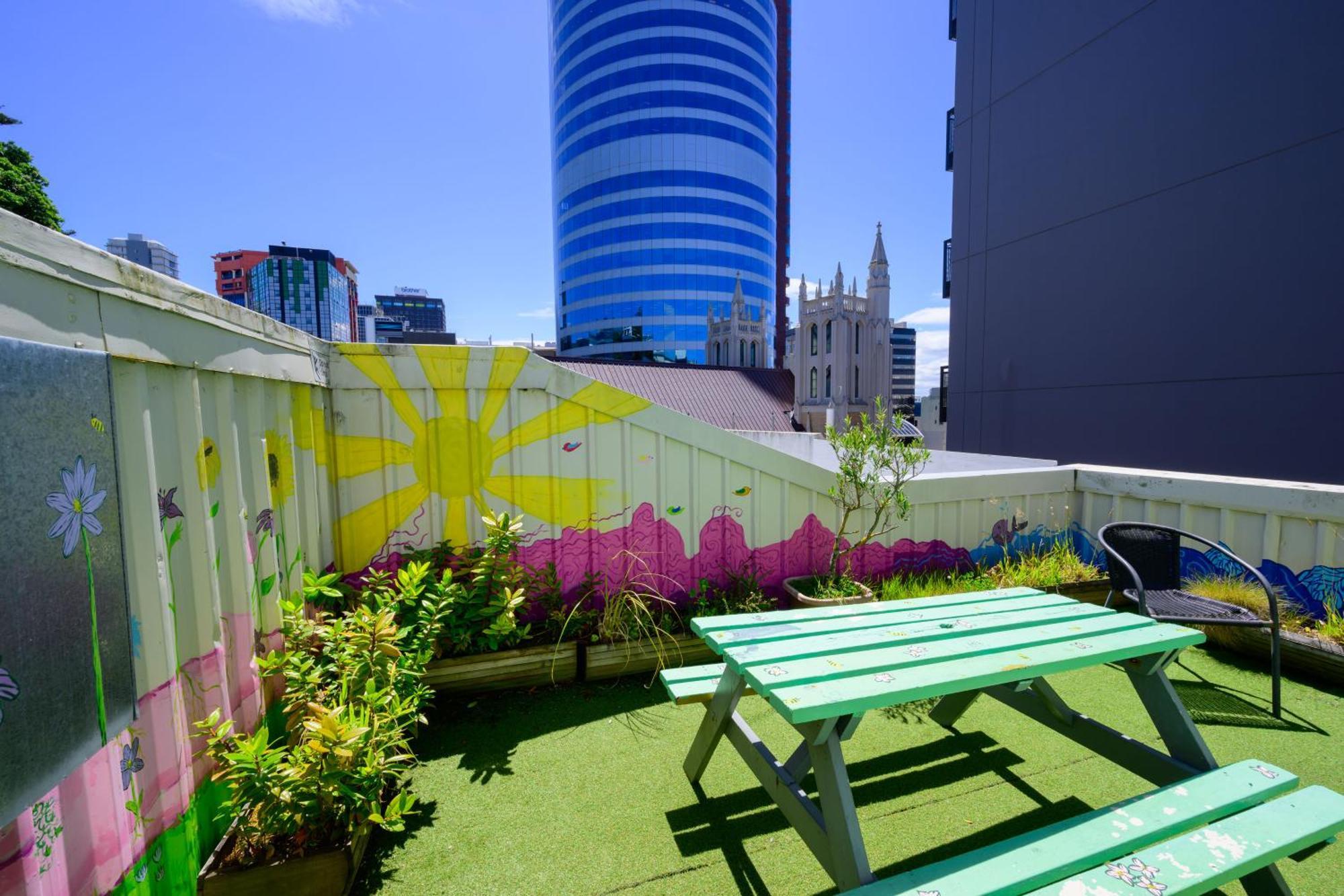 Trek Global Backpackers Hostel Wellington Exterior photo