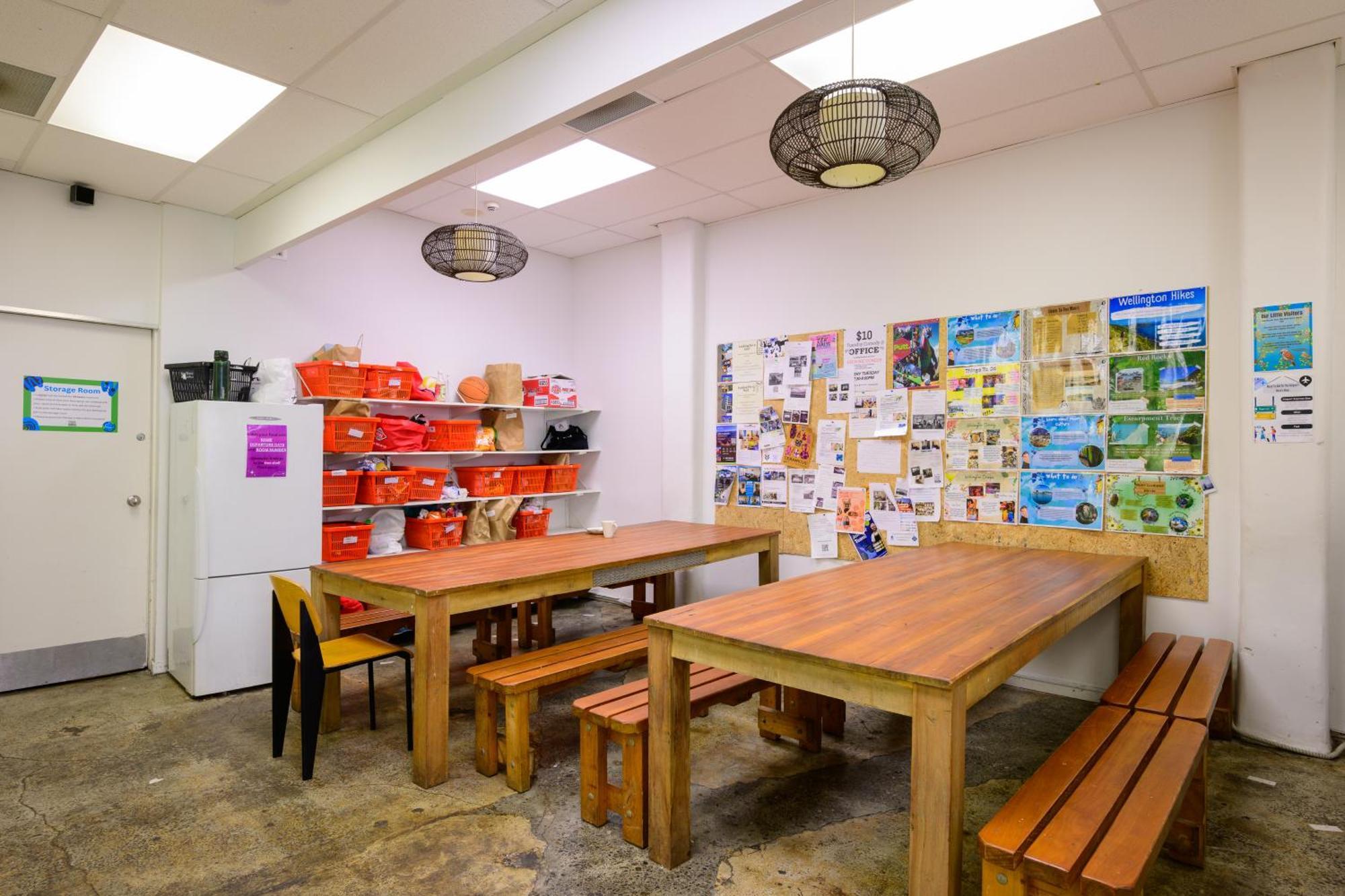 Trek Global Backpackers Hostel Wellington Exterior photo