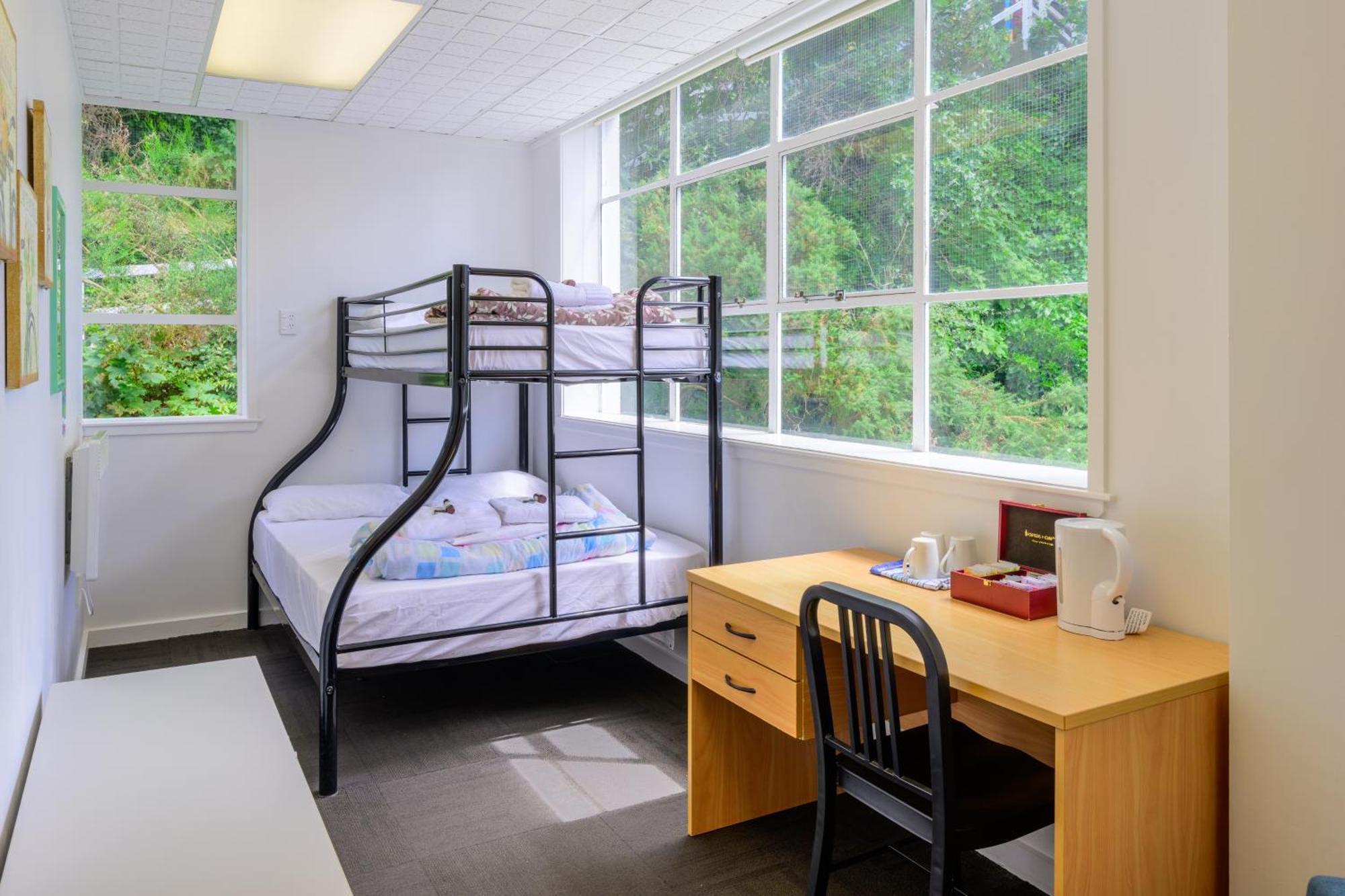 Trek Global Backpackers Hostel Wellington Exterior photo