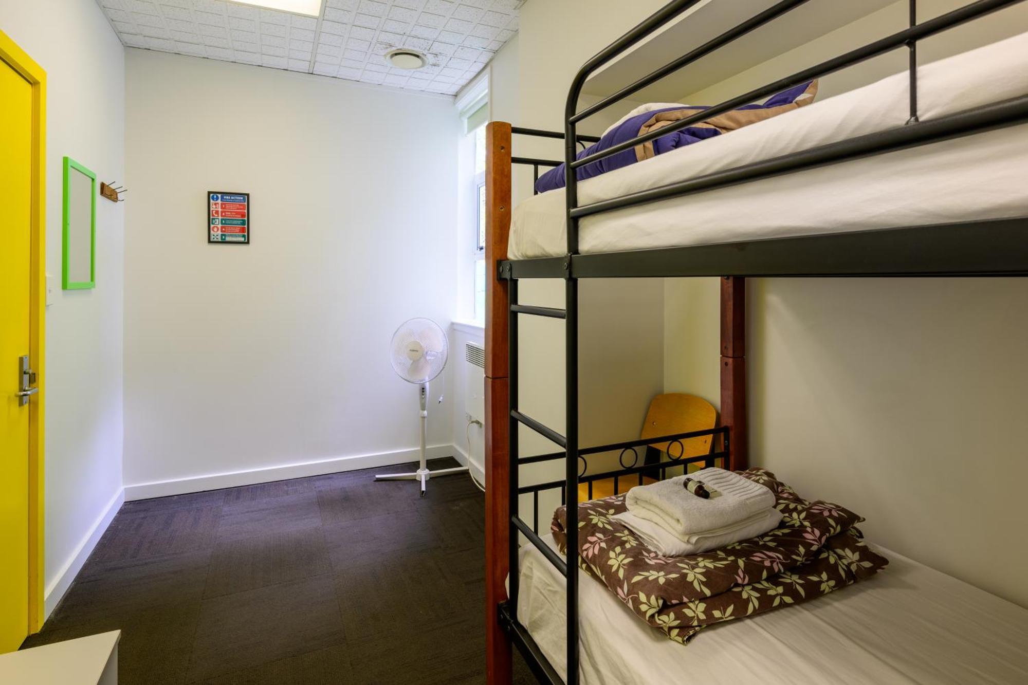 Trek Global Backpackers Hostel Wellington Exterior photo