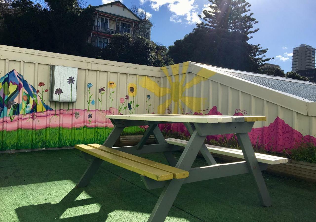Trek Global Backpackers Hostel Wellington Exterior photo